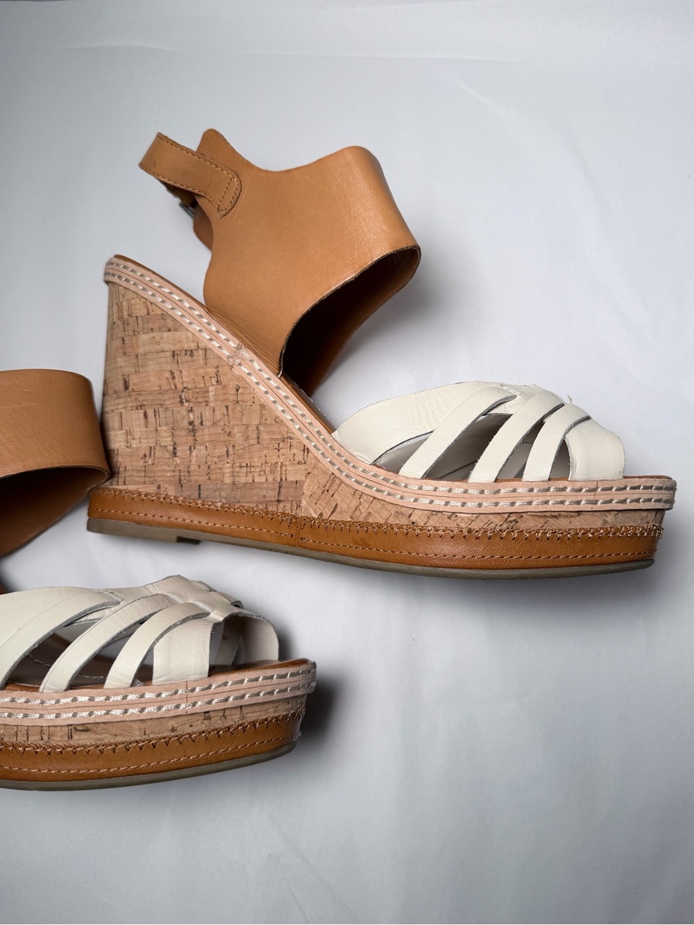 Dolce Vita Two-Tone Tan and Cream Leather Wedge Sandals 10 - Picture 7 of 14